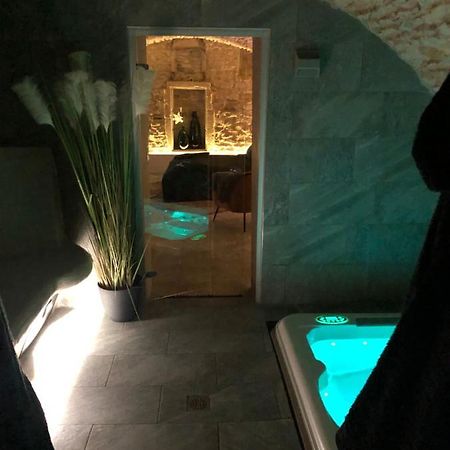 Jaccuzi & Spa Des Caves Stanislas Νανσύ Εξωτερικό φωτογραφία