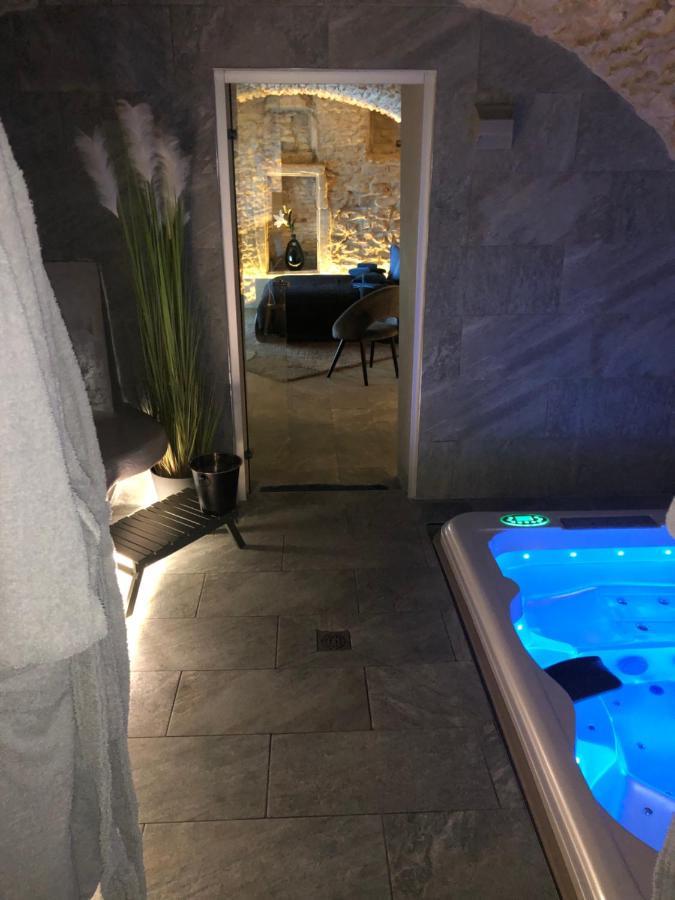 Jaccuzi & Spa Des Caves Stanislas Νανσύ Εξωτερικό φωτογραφία
