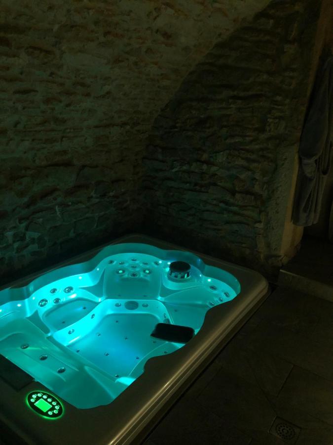 Jaccuzi & Spa Des Caves Stanislas Νανσύ Εξωτερικό φωτογραφία