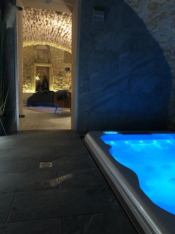 Jaccuzi & Spa Des Caves Stanislas Νανσύ Εξωτερικό φωτογραφία