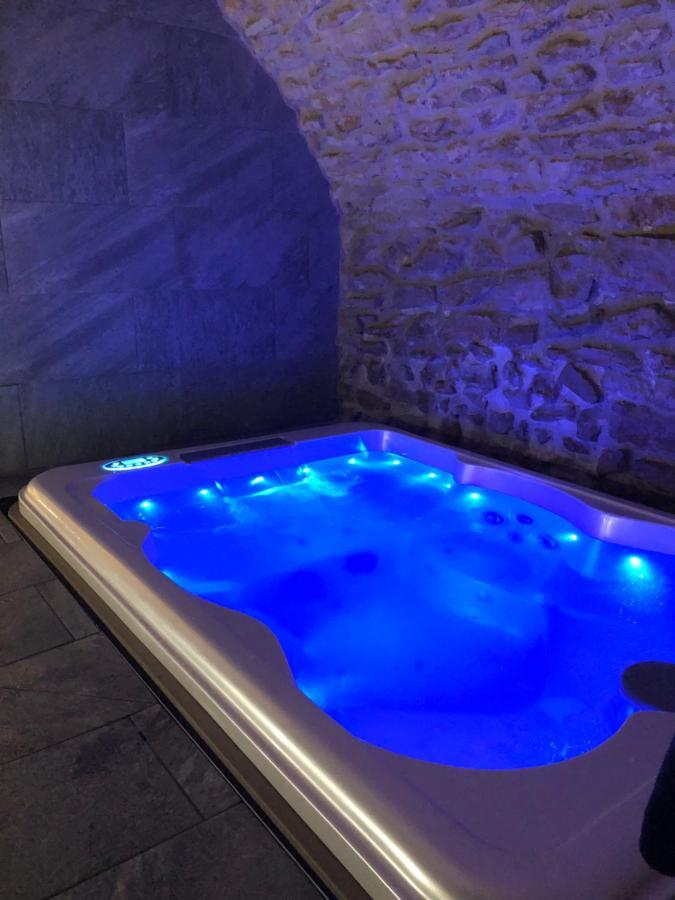 Jaccuzi & Spa Des Caves Stanislas Νανσύ Εξωτερικό φωτογραφία